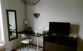 Chambre Vu Sur La Tour Eiffel